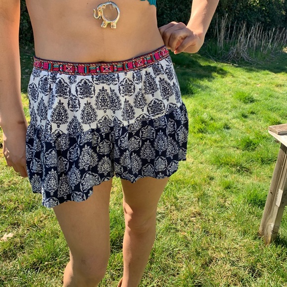 LA Hearts Boho Shorts - Picture 2 of 3
